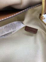 Burberry Tote-30 x 11 x 22.5CM - Image 3