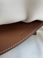 Burberry Tote-30 x 11 x 22.5CM - Image 8