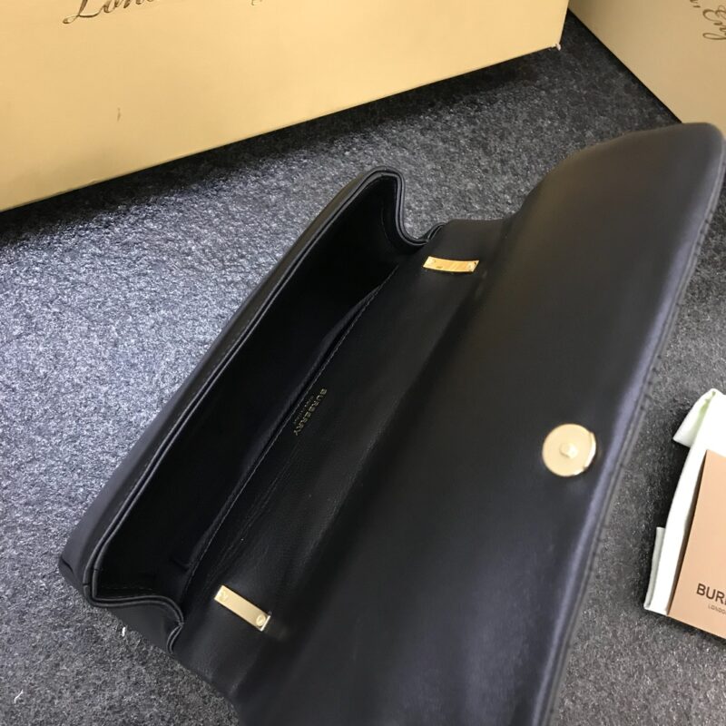 Burberry Lola Chain Bag-23*13*6CM - Image 3