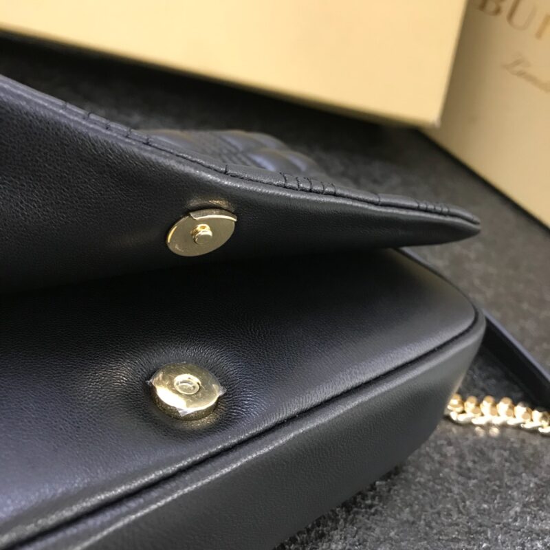 Burberry Lola Chain Bag-23*13*6CM - Image 5