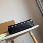Burberry Lola Chain Bag-23*13*6CM - Image 4