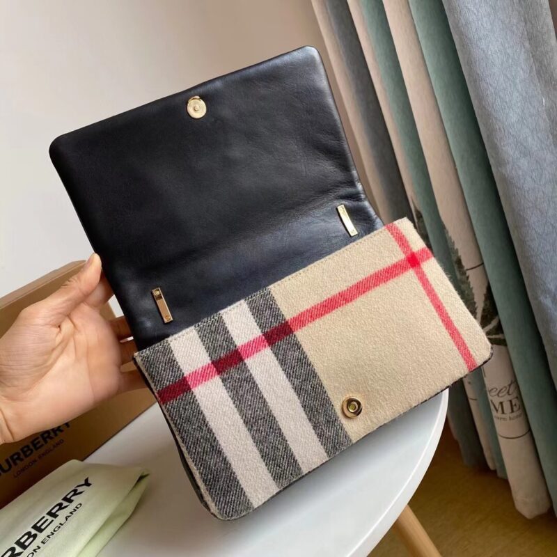 Burberry Lola Chain Bag-23*13*6CM - Image 5