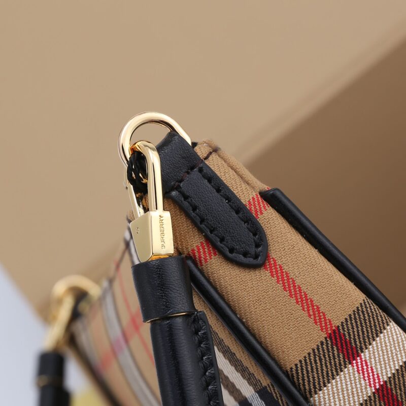 Burberry Vintage Bag-21*4*12CM - Image 5