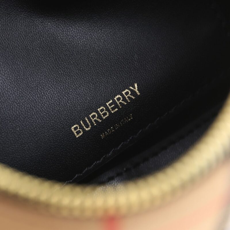 Burberry Vintage Bag-21*4*12CM - Image 9