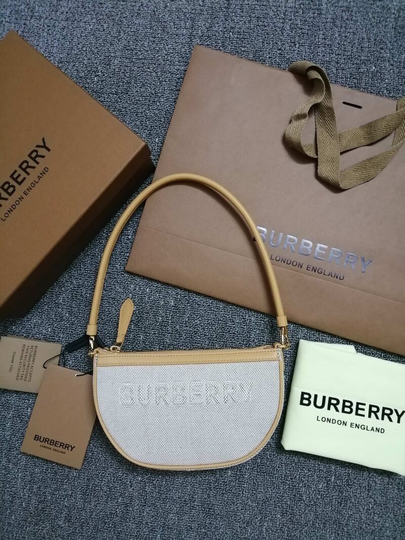 Burberry Vintage Bag-21*4*12CM - Image 3