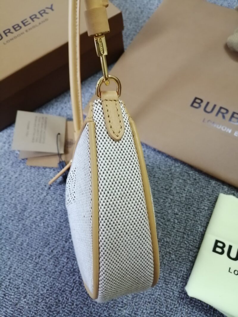 Burberry Vintage Bag-21*4*12CM - Image 6