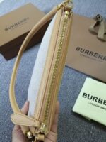 Burberry Vintage Bag-21*4*12CM - Image 8
