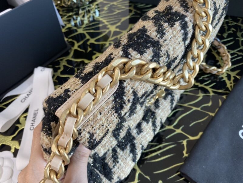 Ch@nel 19 Flap Bag-26CM - Image 4