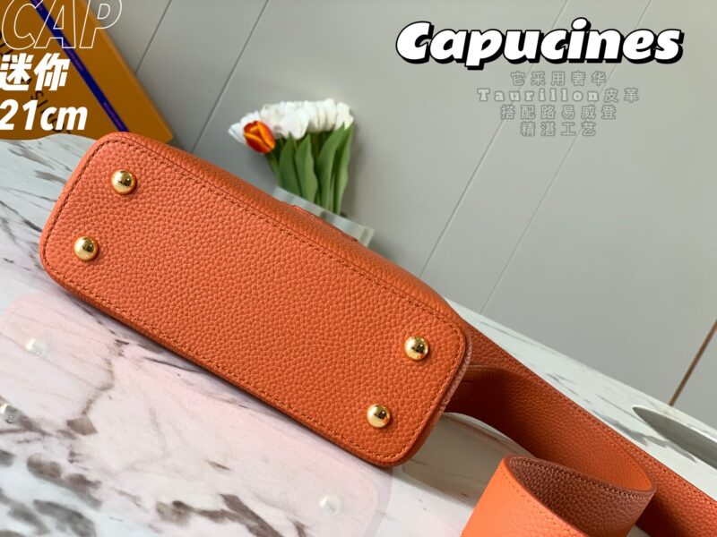 Louis Vuitton Mini Capucines Handlebag-21*14*8CM - Image 6