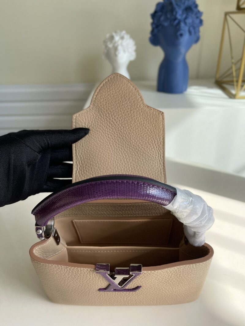 Louis Vuitton Mini Capucines Handlebag-21*14*8CM - Image 3