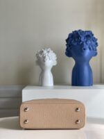 Louis Vuitton Mini Capucines Handlebag-21*14*8CM - Image 4