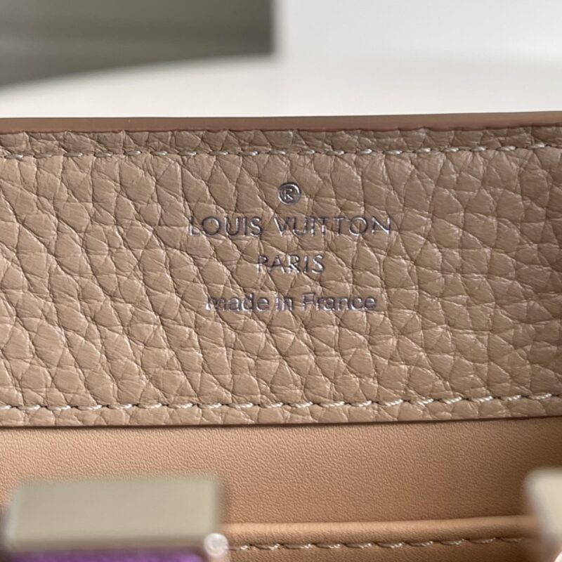 Louis Vuitton Mini Capucines Handlebag-21*14*8CM - Image 9