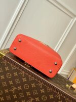 Louis Vuitton Mini Capucines Handlebag-21*14*8CM - Image 6