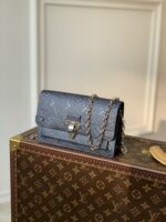 Louis Vuitton Vavin Handbags-19*13*4CM