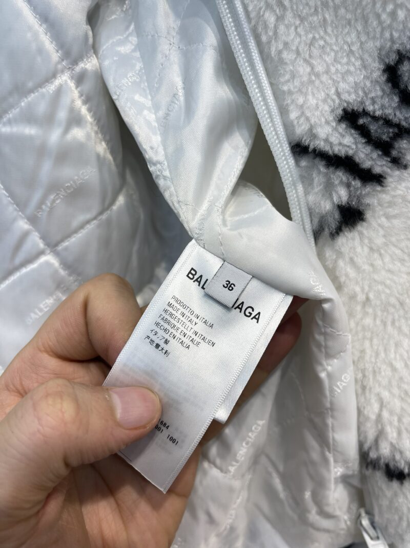 Balenciaga Fleece - Image 6
