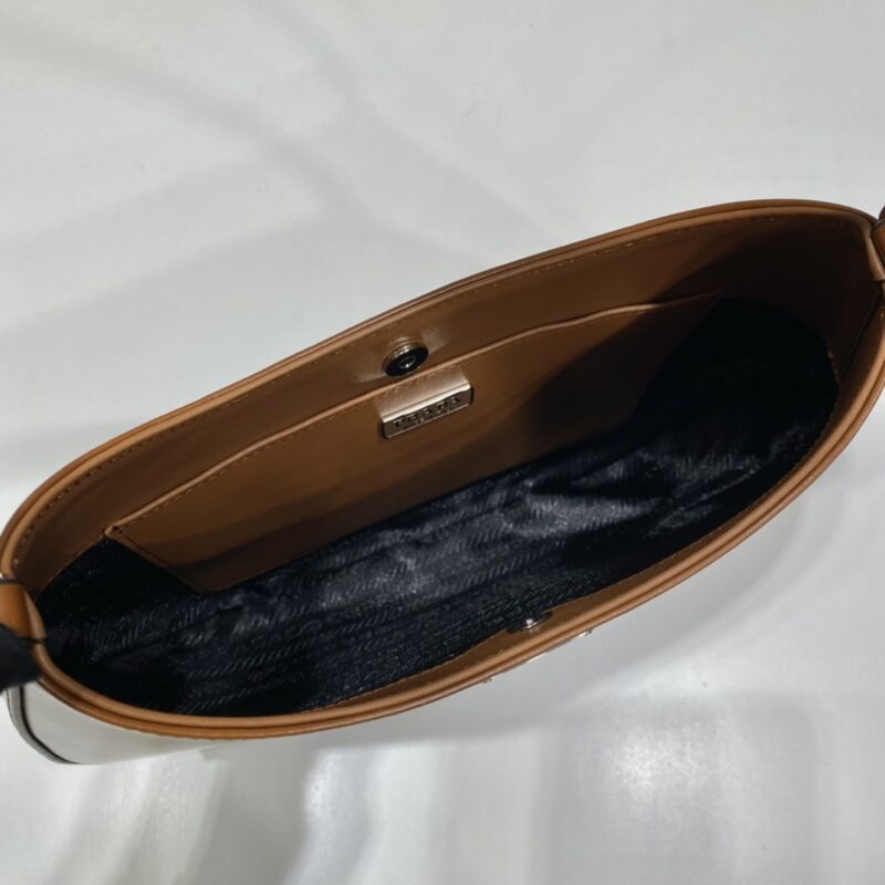 Prada Cleo Handbags-Patent Leather-26.5*15*4CM - Image 3