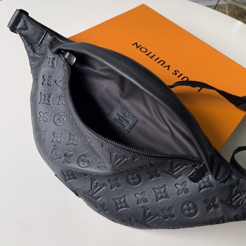 Louis Vuitton Discovery Bumbag-47*20*9CM - Image 9