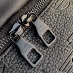 Louis Vuitton Discovery Bumbag-47*20*9CM - Image 7