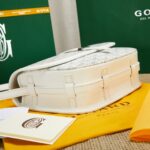 Goyard Crossbody Bag-25x10x18CM - Image 2