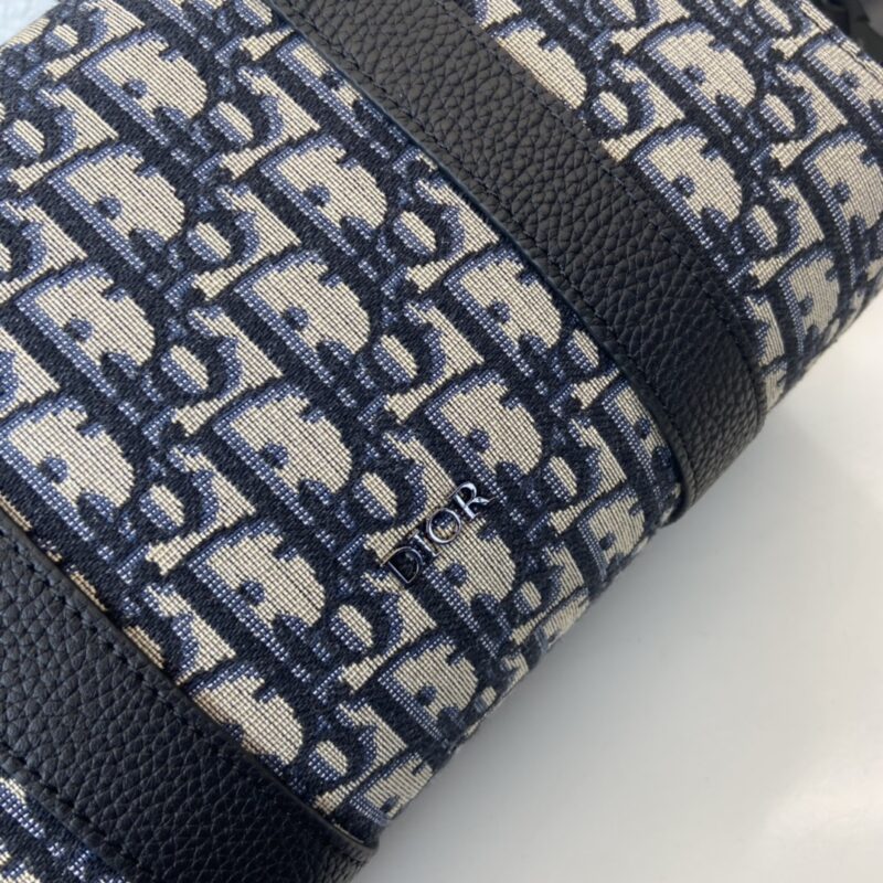 Diro Oblique Bag-26 x 16 x 14.5 CM - Image 4