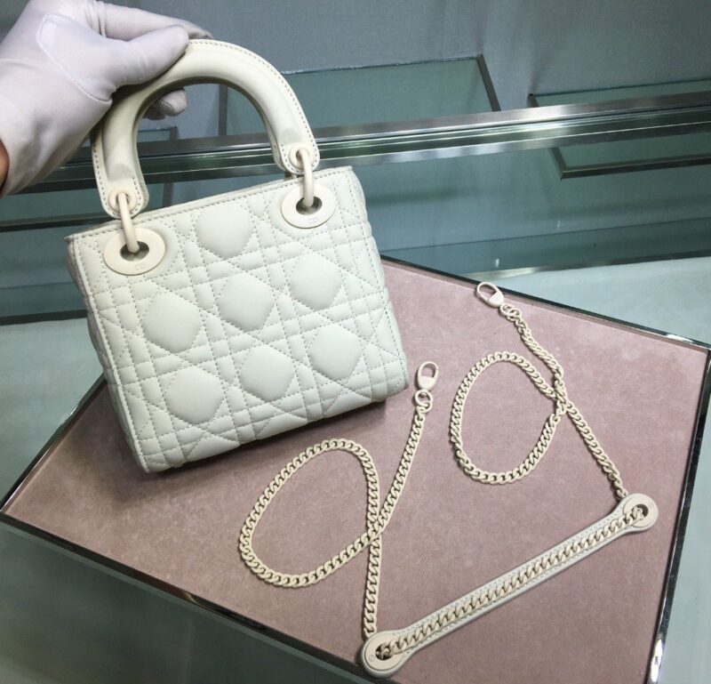 Lady Diro With Lambskin-17*15*8CM - Image 7