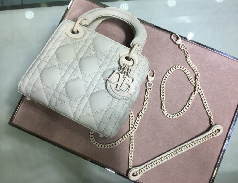 Lady Diro With Lambskin-17*15*8CM - Image 9