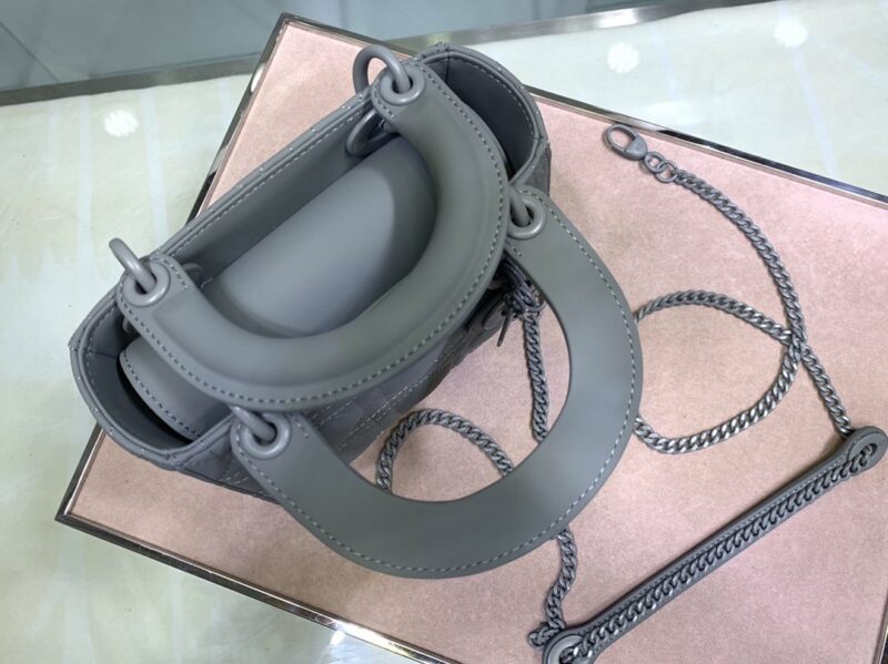 Lady Diro With Lambskin-17*15*8CM - Image 6