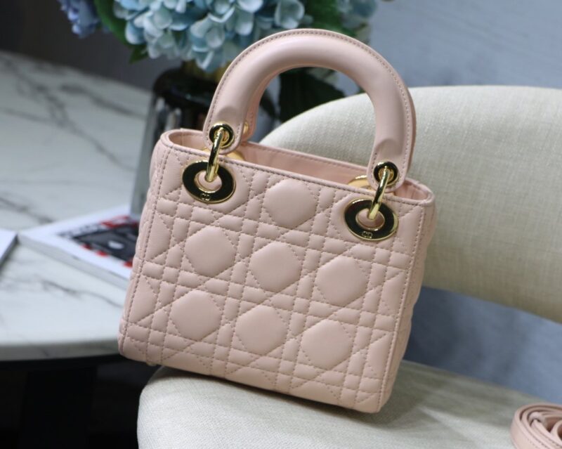 Lady Diro With Lambskin-17*15*8CM - Image 9