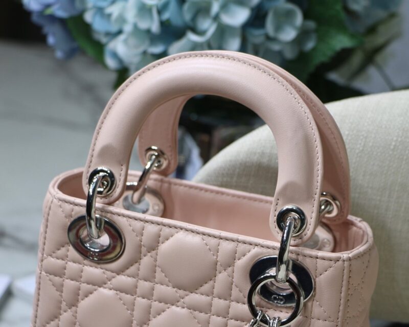 Lady Diro With Lambskin-17*15*8CM - Image 5