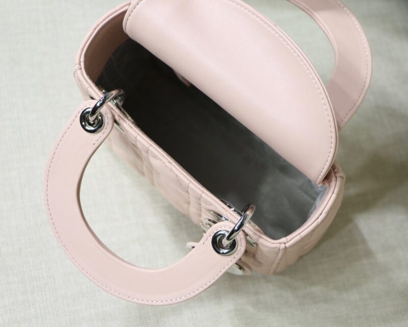 Lady Diro With Lambskin-17*15*8CM - Image 6