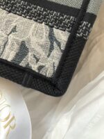 Diro Mini Book Tote-23*17*7CM - Image 7