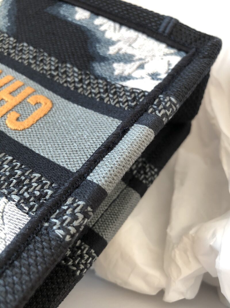 Diro Mini Book Tote-23*17*7CM - Image 5