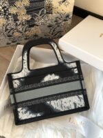 Diro Mini Book Tote-23*17*7CM - Image 8