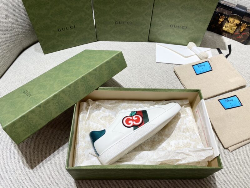 Gucci Sneakers - Image 3