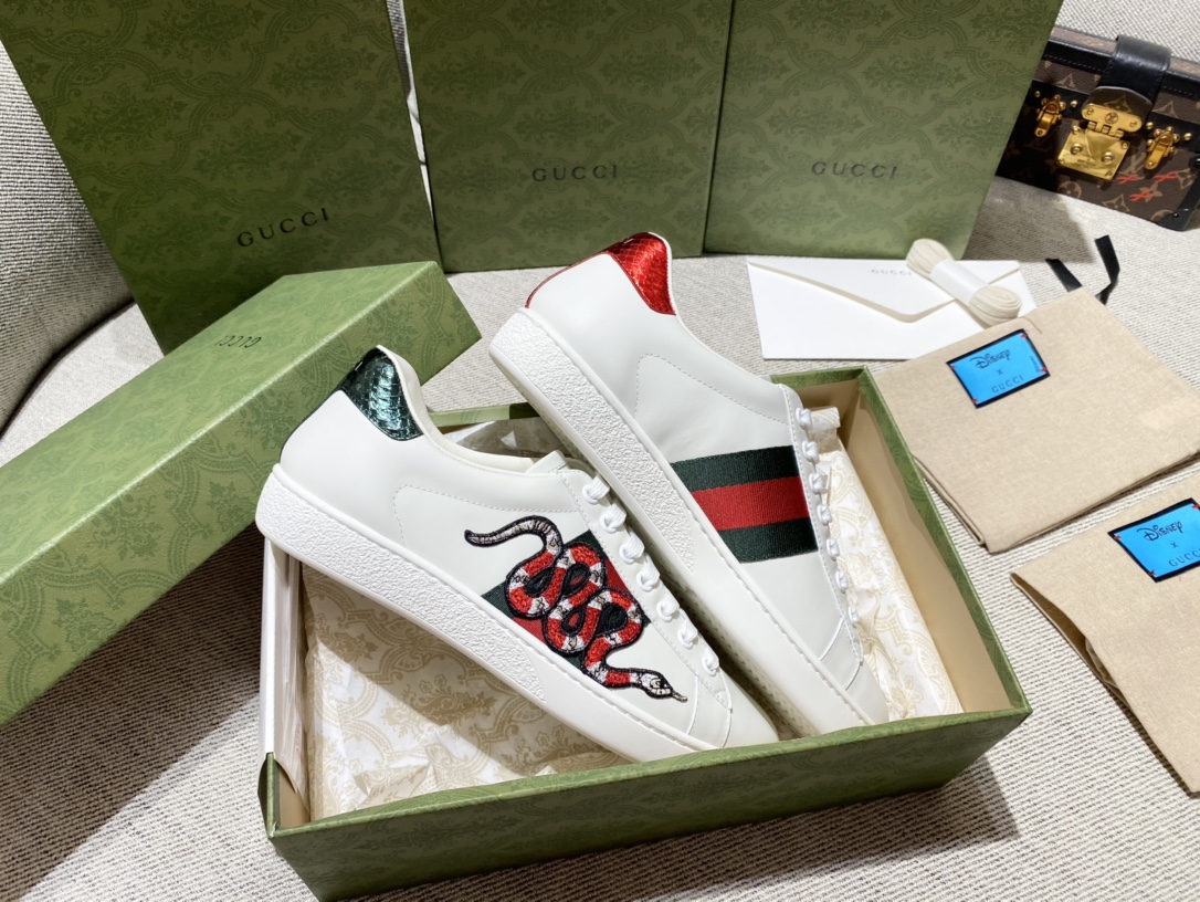 do-2033234hygtretr_3_.jpg Gucci Sneakers - Image 1