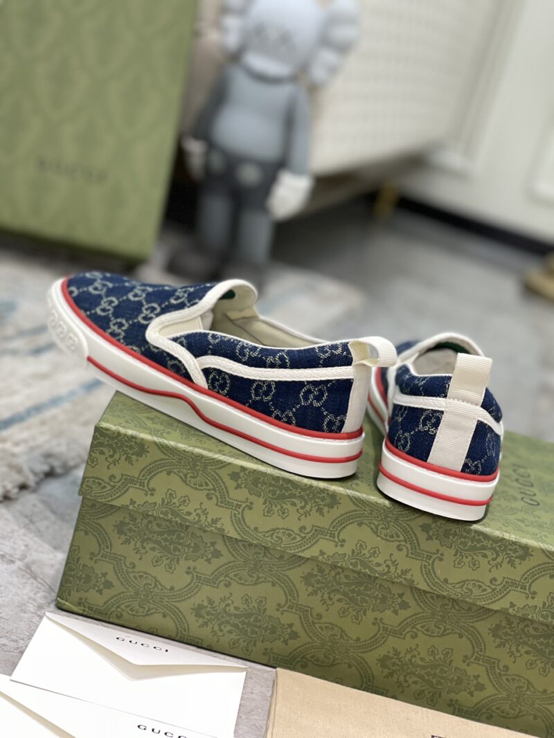 Gucci Disney  Sneakers - Image 4