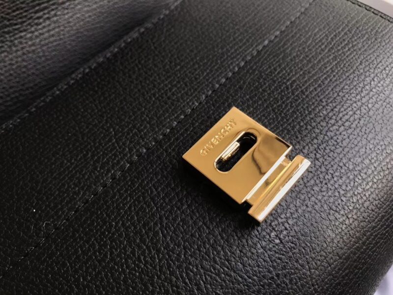 Gienvchy Pandora Bag-18CM - Image 2