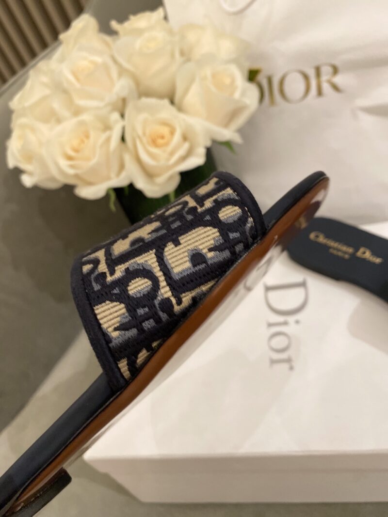 Diro Slides - Image 6