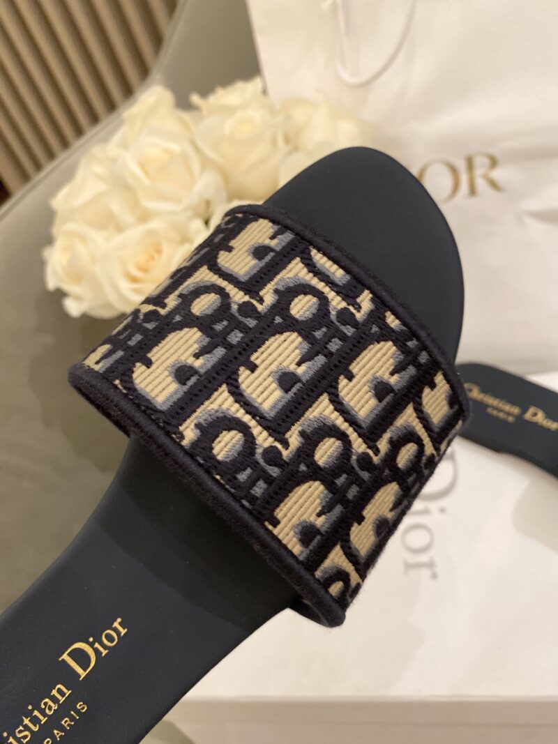 Diro Slides - Image 7