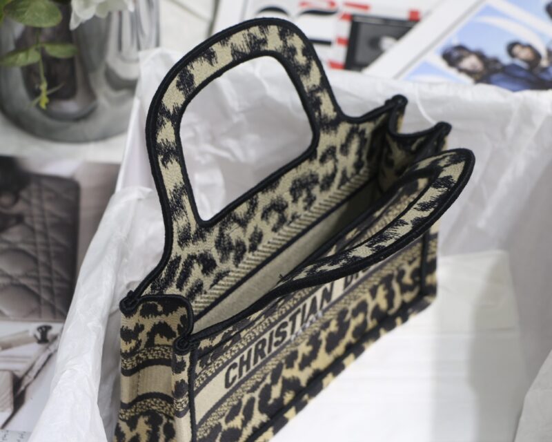 Diro Mini Book Tote-23*17*7CM - Image 7