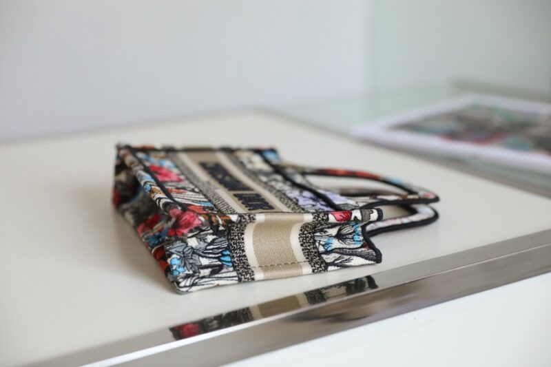 Diro Mini Book Tote-23*17*7CM - Image 2