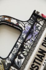 Diro Mini Book Tote-23*17*7CM - Image 9