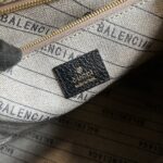 Gucci&Balenciaga Hourglass Bag-39*24.5*11CM - Image 3