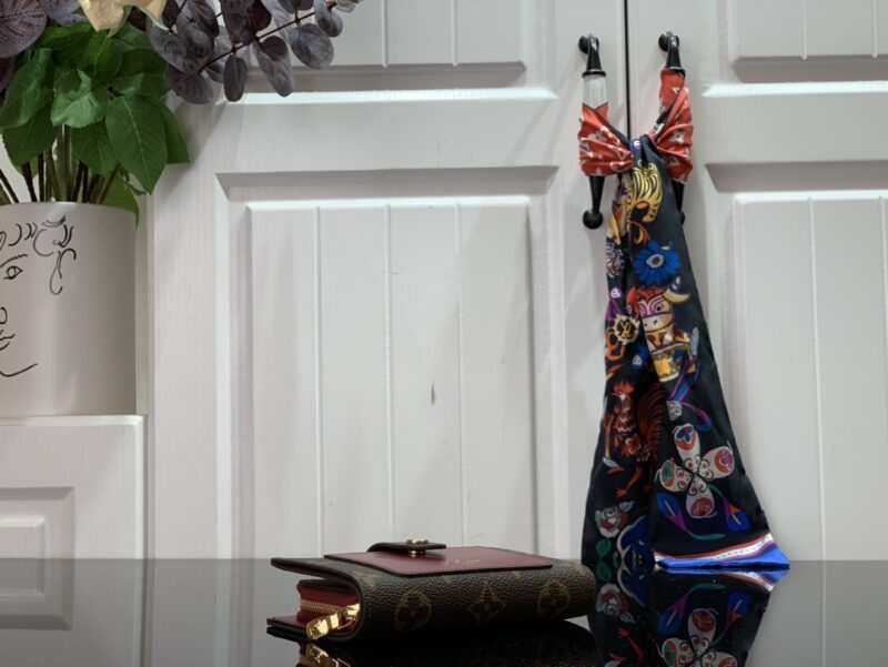 Louis Vuitton Juliette Wallet-14*11*3CM - Image 4