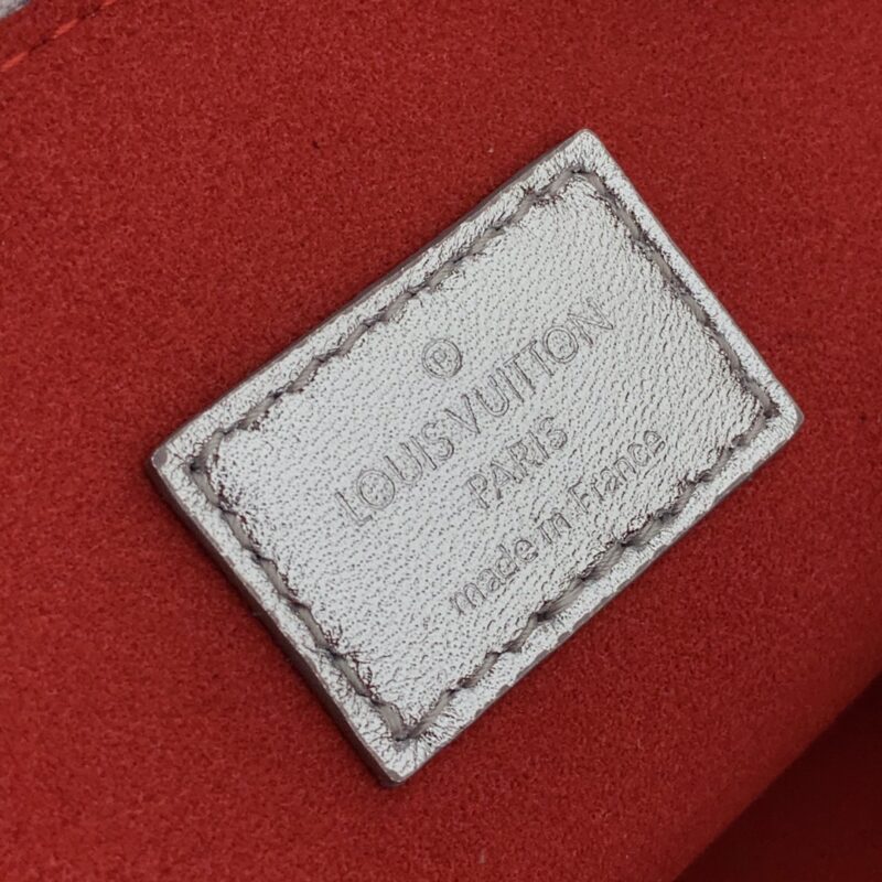 Louis Vuitton Coussin Handbags-26*20*12CM - Image 9