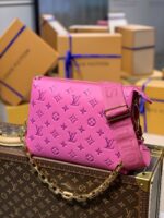 Louis Vuitton Coussin Handbags-26*20*12CM