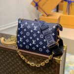 Louis Vuitton Coussin Handbags-26*20*12CM