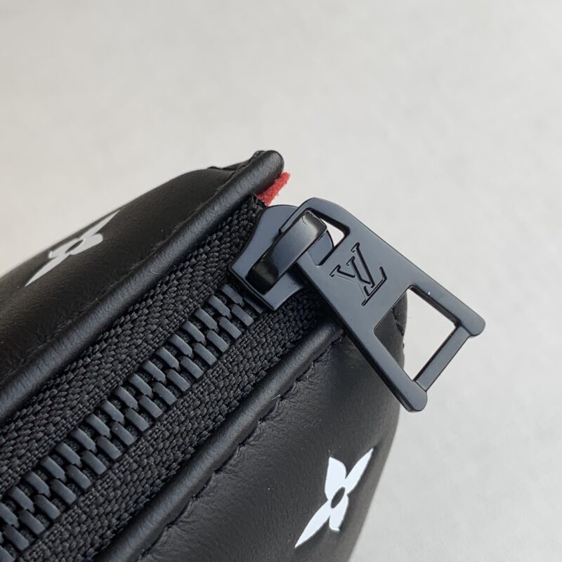 Louis Vuitton Coussin Handbags-26*20*12CM - Image 2