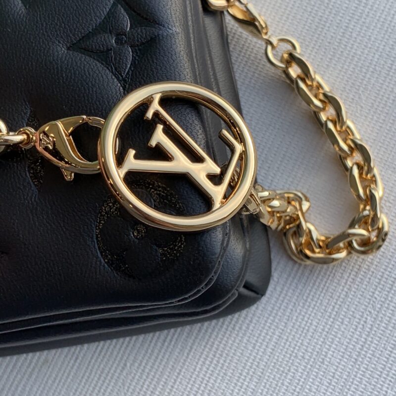 Louis Vuitton Pochette Coussin Chain Bag-20*14*8CM - Image 2