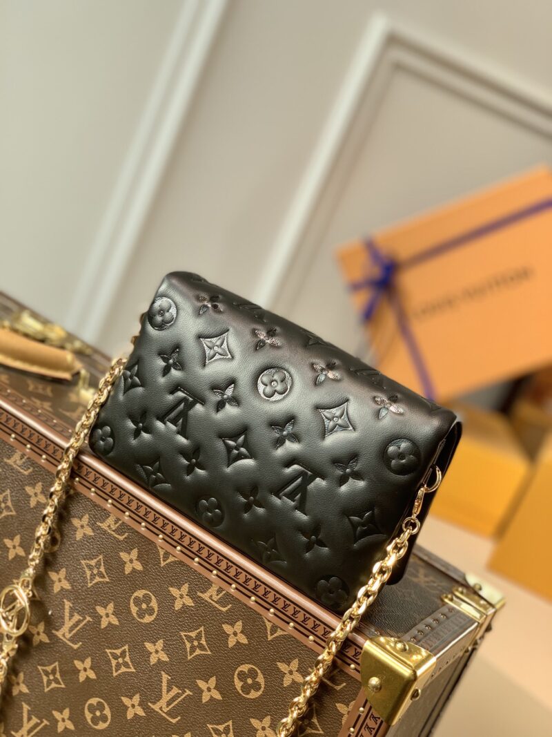 Louis Vuitton Pochette Coussin Chain Bag-20*14*8CM - Image 6